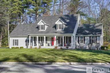 Main picture of 11 Taconic Dr