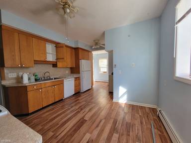 Main picture of 48 Greaton Rd