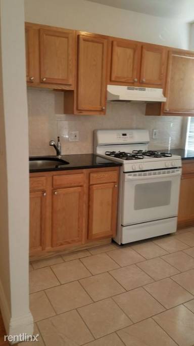 Main picture of 2 Ellsworth Ave