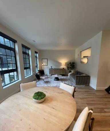 Main picture of 3330 Brighton Blvd