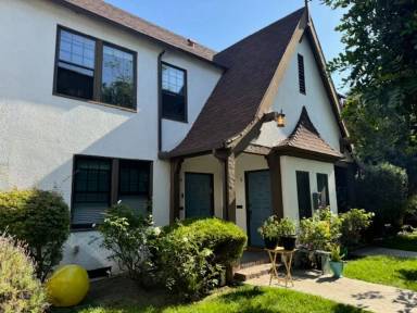 Main picture of 420 Orange Ave
