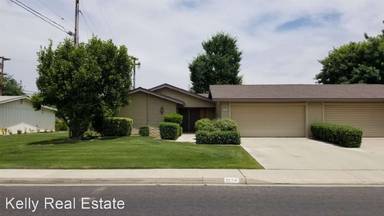 Main picture of 1508 Yorba Linda St