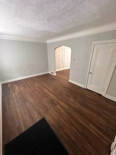 Main picture of 175 W Rundell St