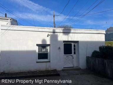 Main picture of 301 Violet St