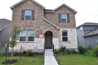 Main picture of 102 Gracie Way