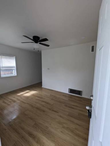 Main picture of 534 24th St