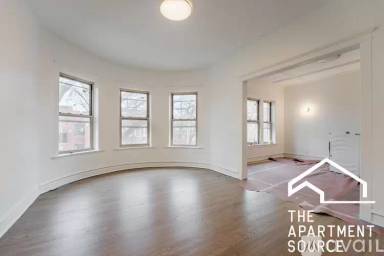 Main picture of 1400 W Olive Ave