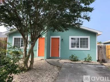 Main picture of 6217 Pinetree Ave