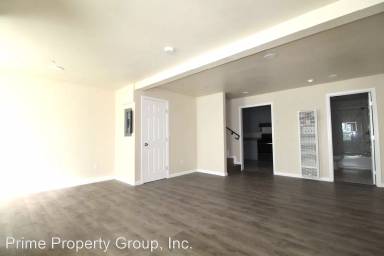 Main picture of 3353 Martin Luther King Jr Way