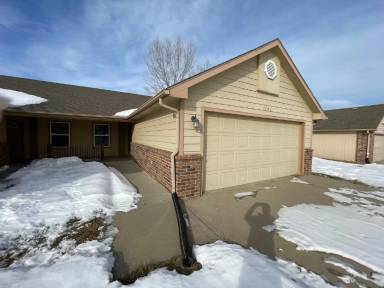 Main picture of 1706 Clover Dr