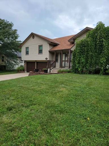 Main picture of 18500 E Arrowhead Ln