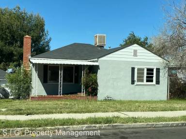 Main picture of 10529 Helendale Ave
