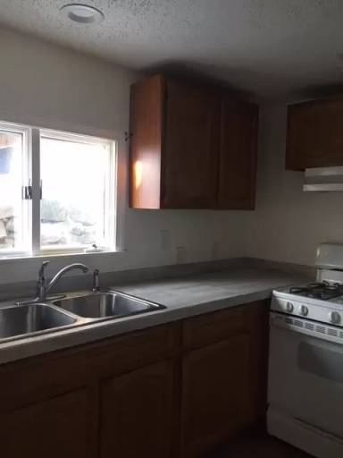 Main picture of 91 Elm St