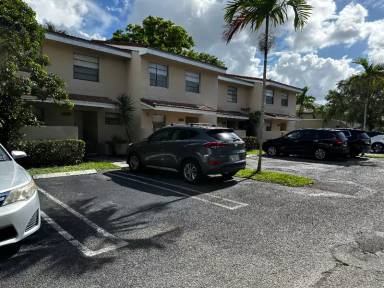 Main picture of 10989 Royal Palm Blvd