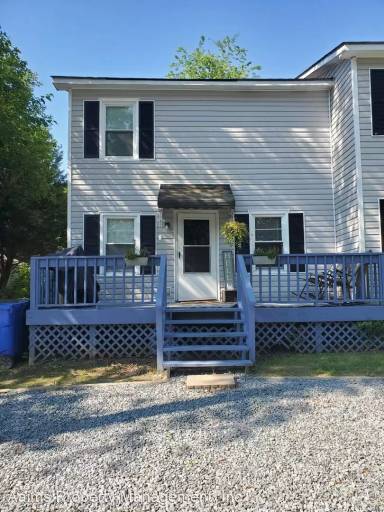 Main picture of 1905 White St
