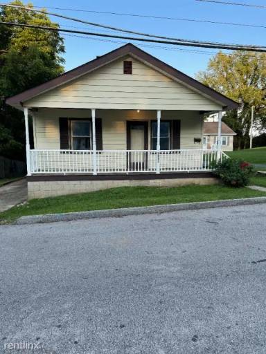 Main picture of 2910 Endicott Ave