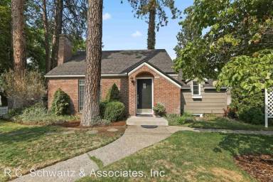 Main picture of 720 W 29th Ave