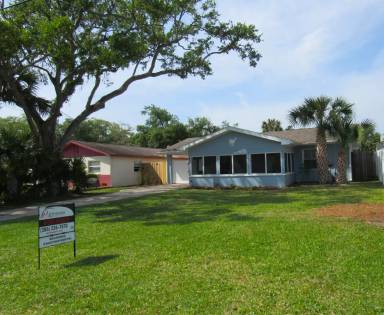 Main picture of 206 Ocean Ave