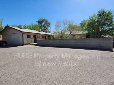 Main picture of 604 N Orchard Ave