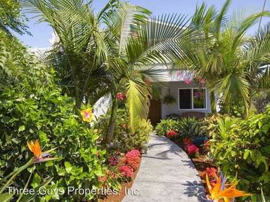 Main picture of 3436 Whittier St