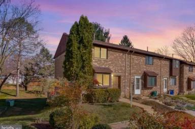 Main picture of 6912 Knighthood Ln