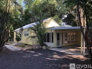 Main picture of 1375 26th Ave