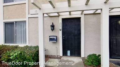 Main picture of 3061 S Sycamore St