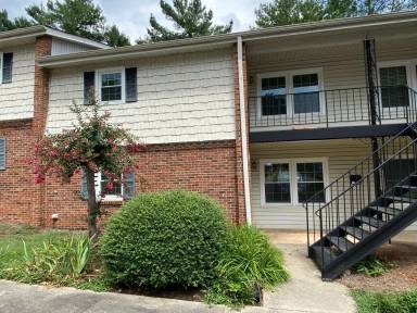 Main picture of 204 Northpoint Ave