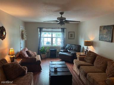 Main picture of Lakeside Manor Condos
