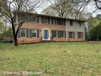 Main picture of 385 Brookwood Dr