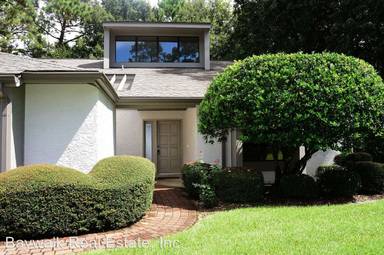 Main picture of 118 Gleneagles Dr