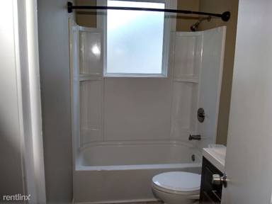 Main picture of 104 Greenbriar Ave