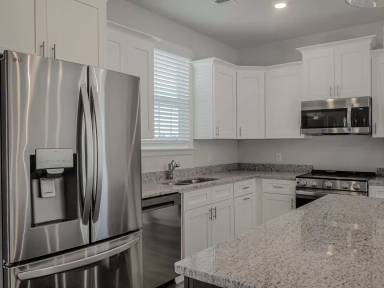 Main picture of 206 Aunt Bee Blvd