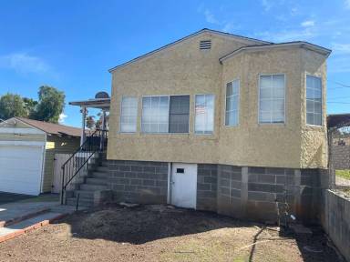 Main picture of 2235 Prospect St