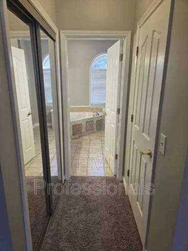Main picture of 1707 Benjamin Dr