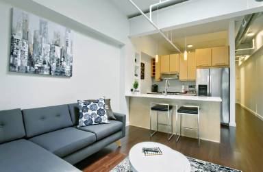 Main picture of 922 N 3rd St