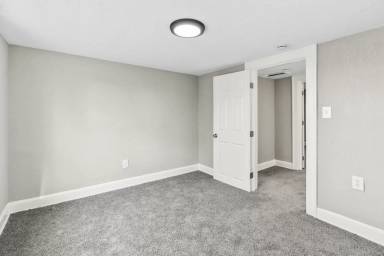 Main picture of 4315 Myrtle Ave
