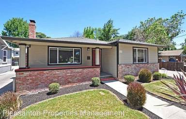 Main picture of 377 Division St