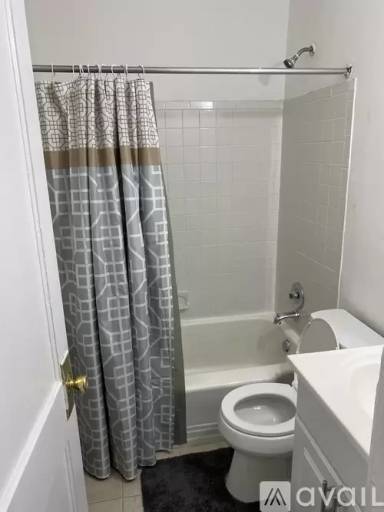 Main picture of 628 19th St NE