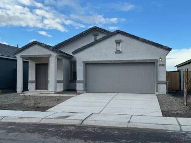 Main picture of 2102 E New Bonnet Ln