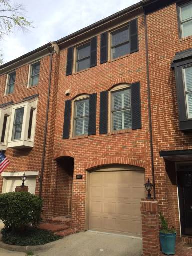 Main picture of 1017 Pendleton St