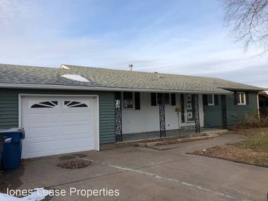 Main picture of 513 12th Ave W