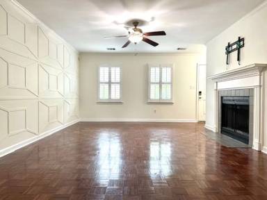 Main picture of 104 Carlyle Cir