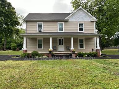 Main picture of 511 Cummings St