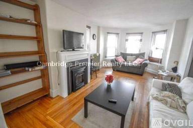 Main picture of 216 Norfolk St