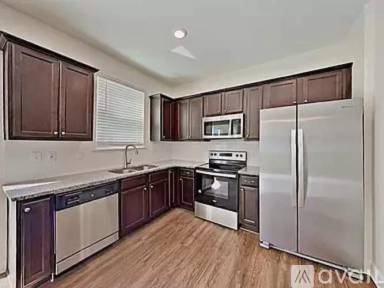 Main picture of 10327 Watercrest Ct