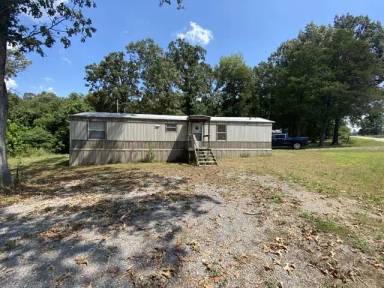 Main picture of 256 Bobbye Ln