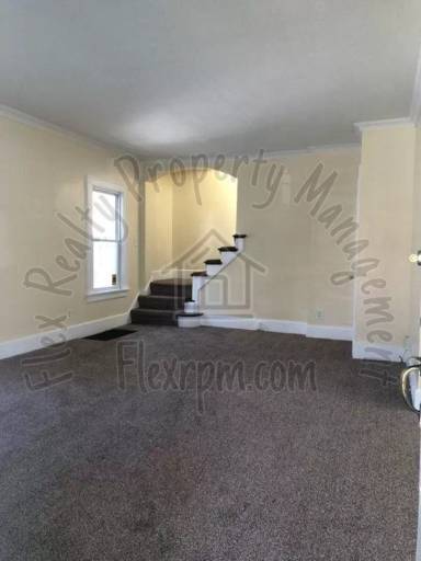 Main picture of 2030 Wyndhurst Rd