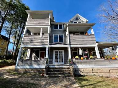 Main picture of 33 Starnes Ave