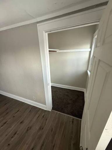 Main picture of 5716 W Center St